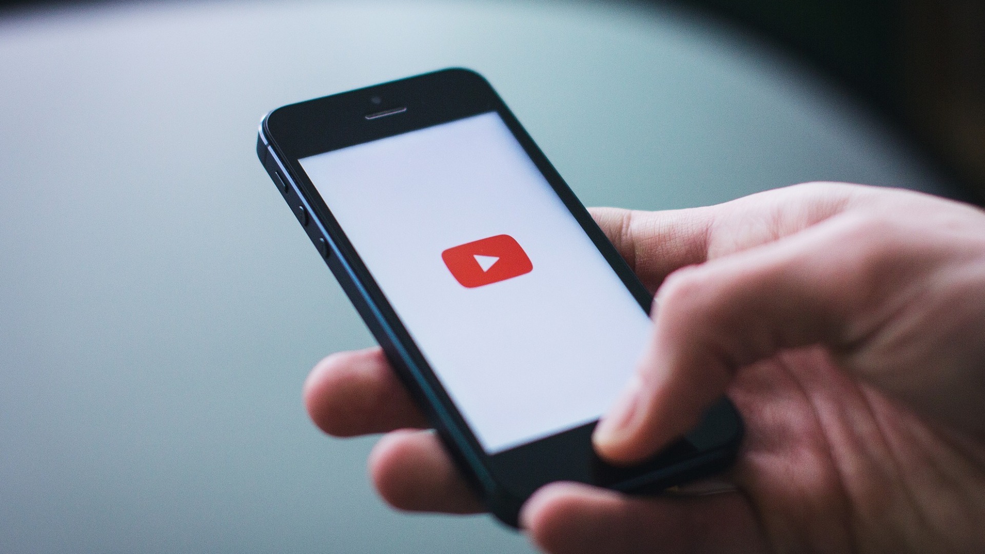 YouTubeチャンネル登録者数1000名突破をどう実現するか